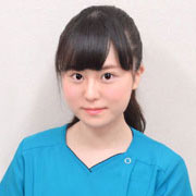 すぎやま整骨院の女性施術者